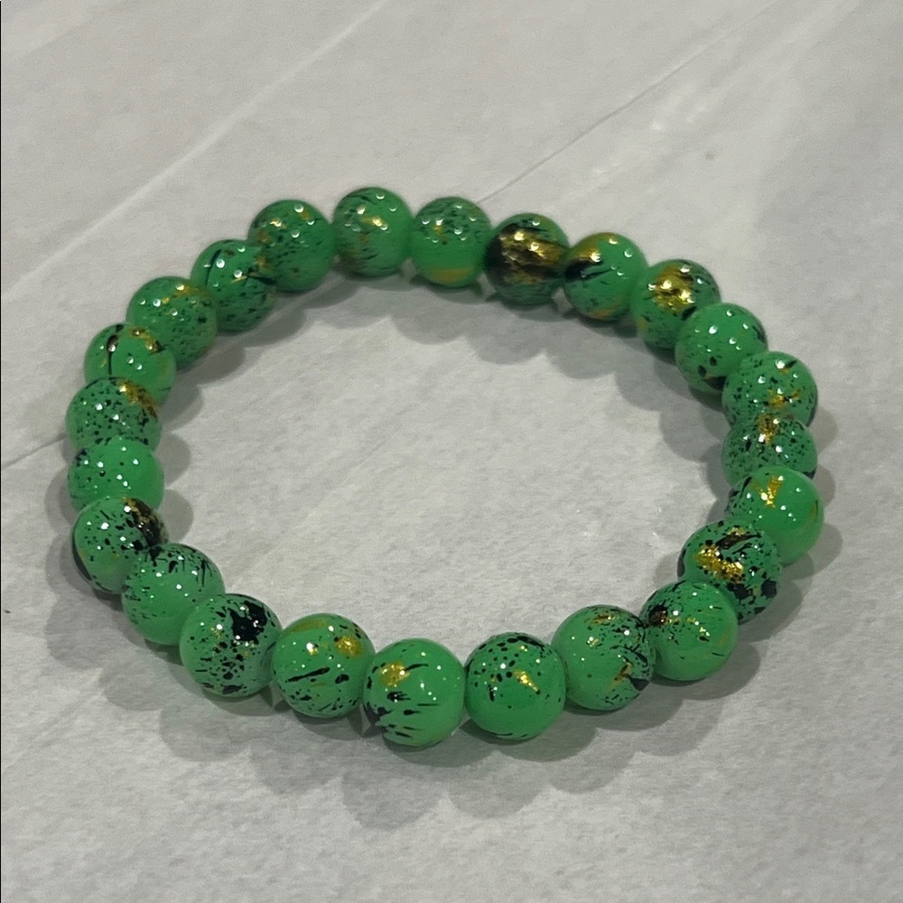 Vibrant Green and Gold Speckled Bracelet